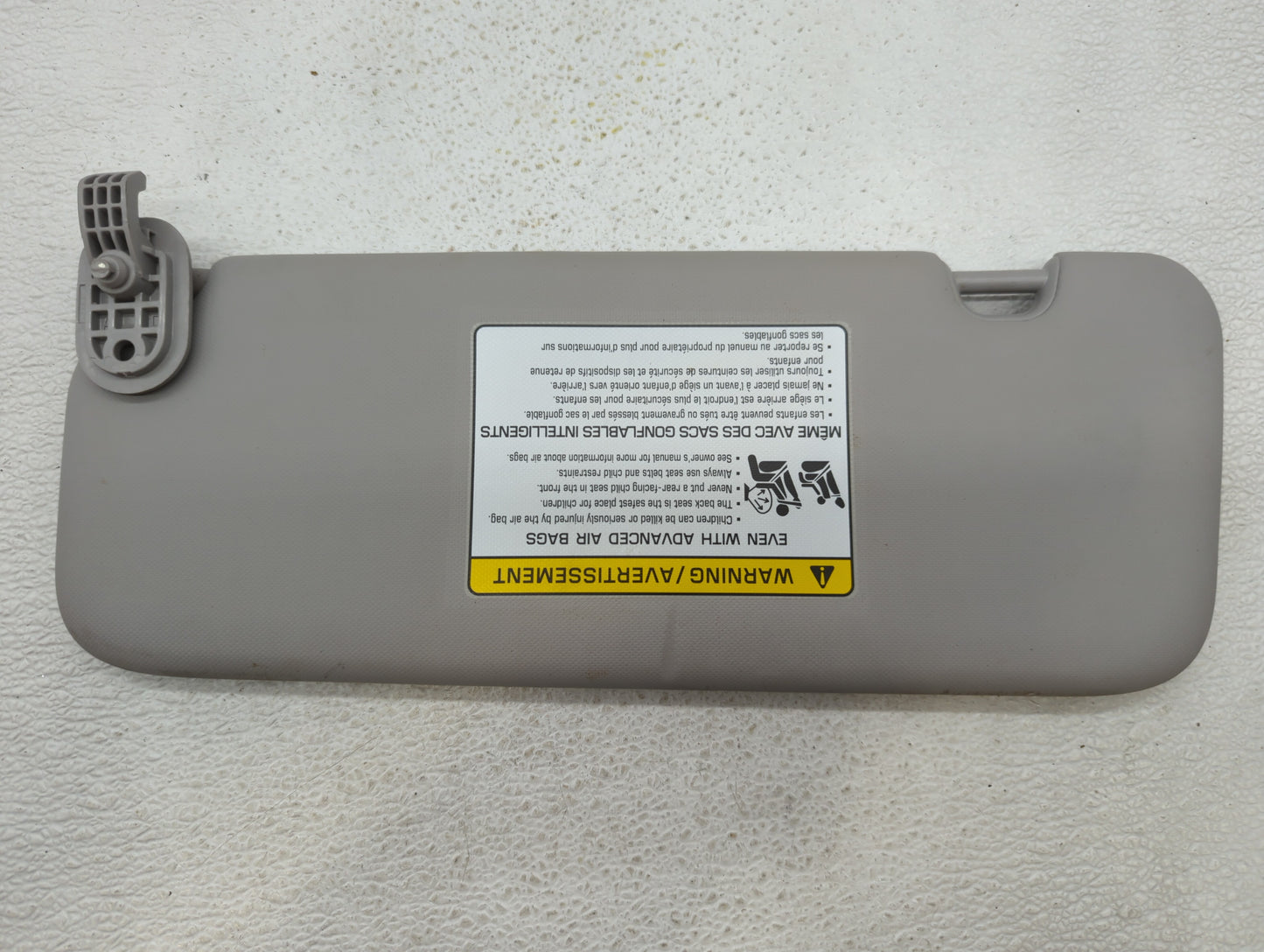 2017-2020 Hyundai Elantra Sun Visor Shade Replacement Passenger Right Mirror Fits Fits 2017 2018 2019 2020 OEM Used Auto Par