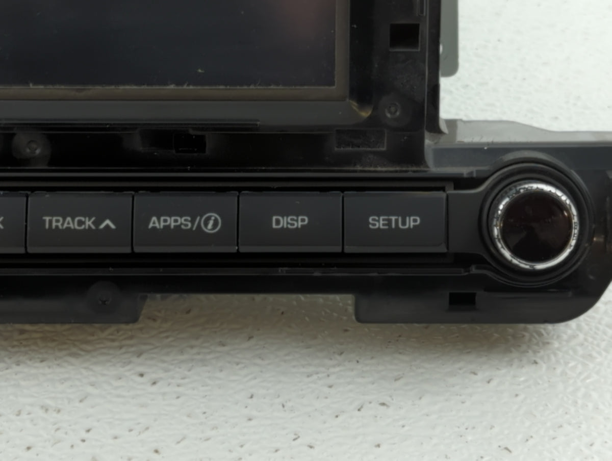 2017-2018 Hyundai Elantra Am Fm Cd Player Radio Receiver 515464 - Oemusedautoparts1.com