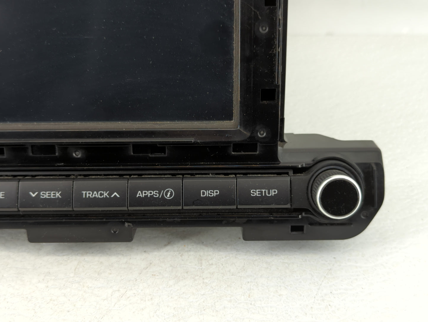 2017-2018 Hyundai Elantra Am Fm Cd Player Radio Receiver - Oemusedautoparts1.com