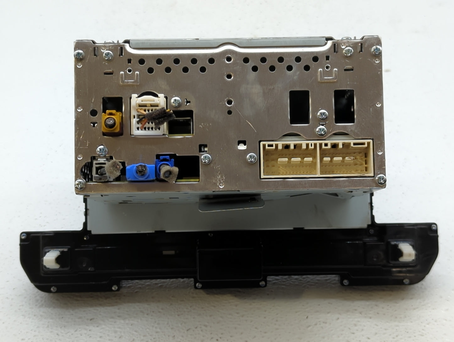 2017-2018 Hyundai Elantra Radio AM FM Cd Player Receiver Replacement P/N:96160-F2101UAT Fits Fits 2017 2018 OEM Used Auto Pa