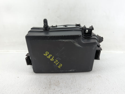 2017 Hyundai Elantra Fusebox Fuse Box Panel Relay Module P/N:91203F2260 1512120545, 91203F2050B Fits OEM Used Auto Parts - O