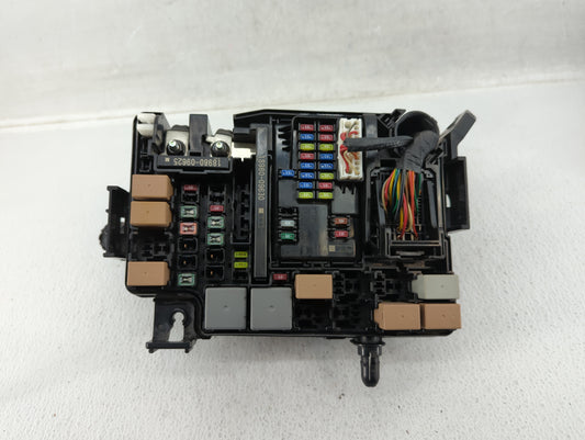 2017 Hyundai Elantra Fusebox Fuse Box Panel Relay Module P/N:91203F2260 1512120545, 91203F2050B Fits OEM Used Auto Parts