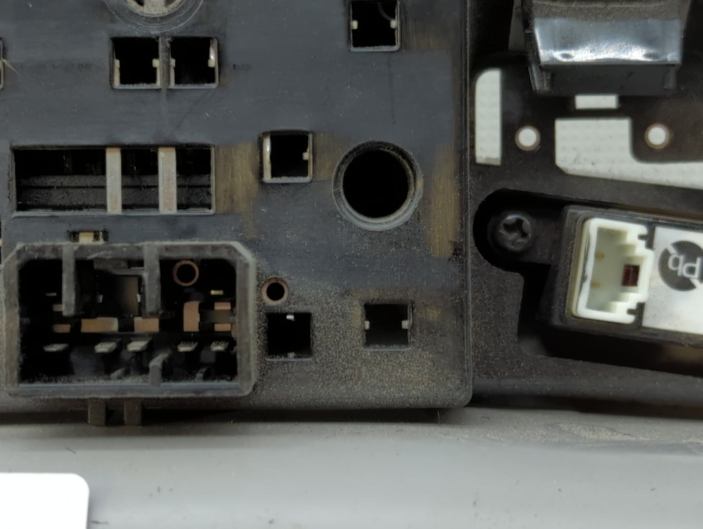 2017 Hyundai Elantra Overhead Roof Console - Oemusedautoparts1.com
