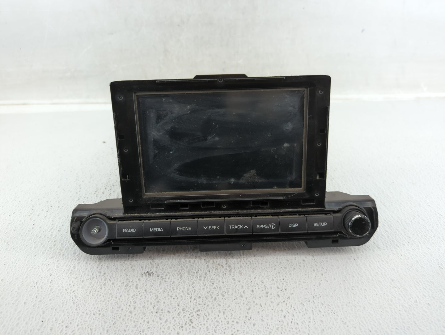 2017-2018 Hyundai Elantra Am Fm Cd Player Radio Receiver - Oemusedautoparts1.com