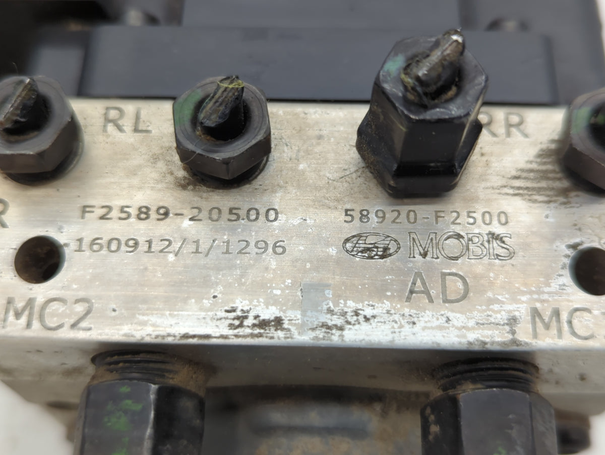 2017-2019 Hyundai Elantra Anti-Lock Brake ABS Pump Module Actuator OEM P/N:58920-F2500 Fits Fits 2017 2018 2019 OEM Used Aut