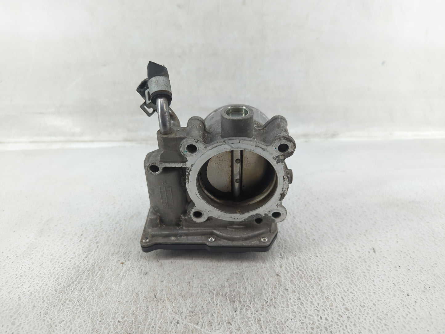 2011-2020 Hyundai Elantra Throttle Body P/N:35100-2E000 Fits Fits 2011 2012 2013 2014 2015 2016 2017 2018 2019 2020 2021 OEM