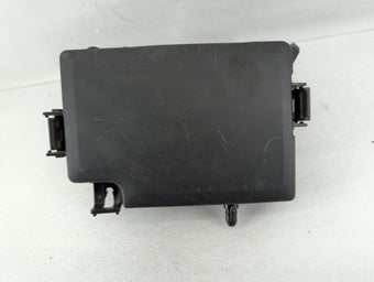 compare product 2017 Hyundai Elantra Fusebox Fuse Box Panel Relay Module P/N:91203F2260 91203F2050B Fits OEM Used Auto Parts