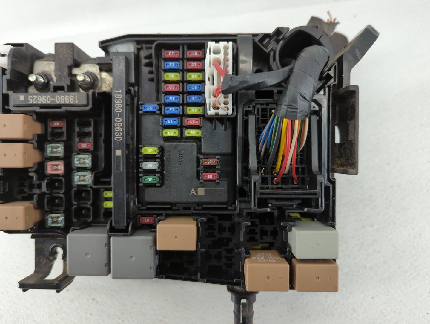2017 Hyundai Elantra Fusebox Fuse Box Panel Relay Module P/N:91956-F2020 91203-F2200 Fits OEM Used Auto Parts - Oemusedautop