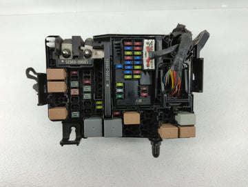 2017 Hyundai Elantra Fusebox Fuse Box Panel Relay Module P/N:91956-F2020 91203-F2200 Fits OEM Used Auto Parts