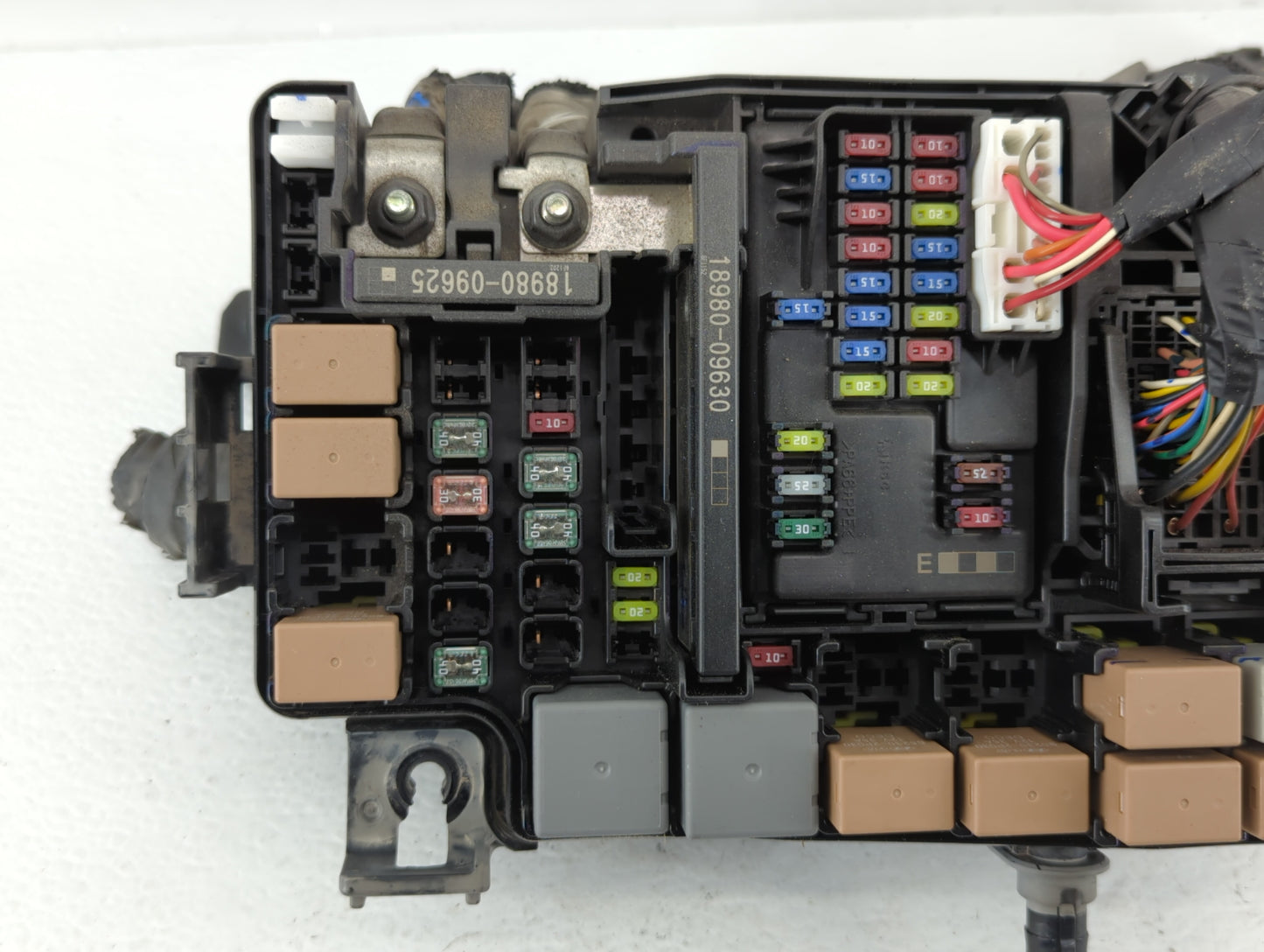 2017 Hyundai Elantra Fusebox Fuse Box Panel Relay Module P/N:91956-F2021 91956-F2020 Fits OEM Used Auto Parts - Oemusedautop