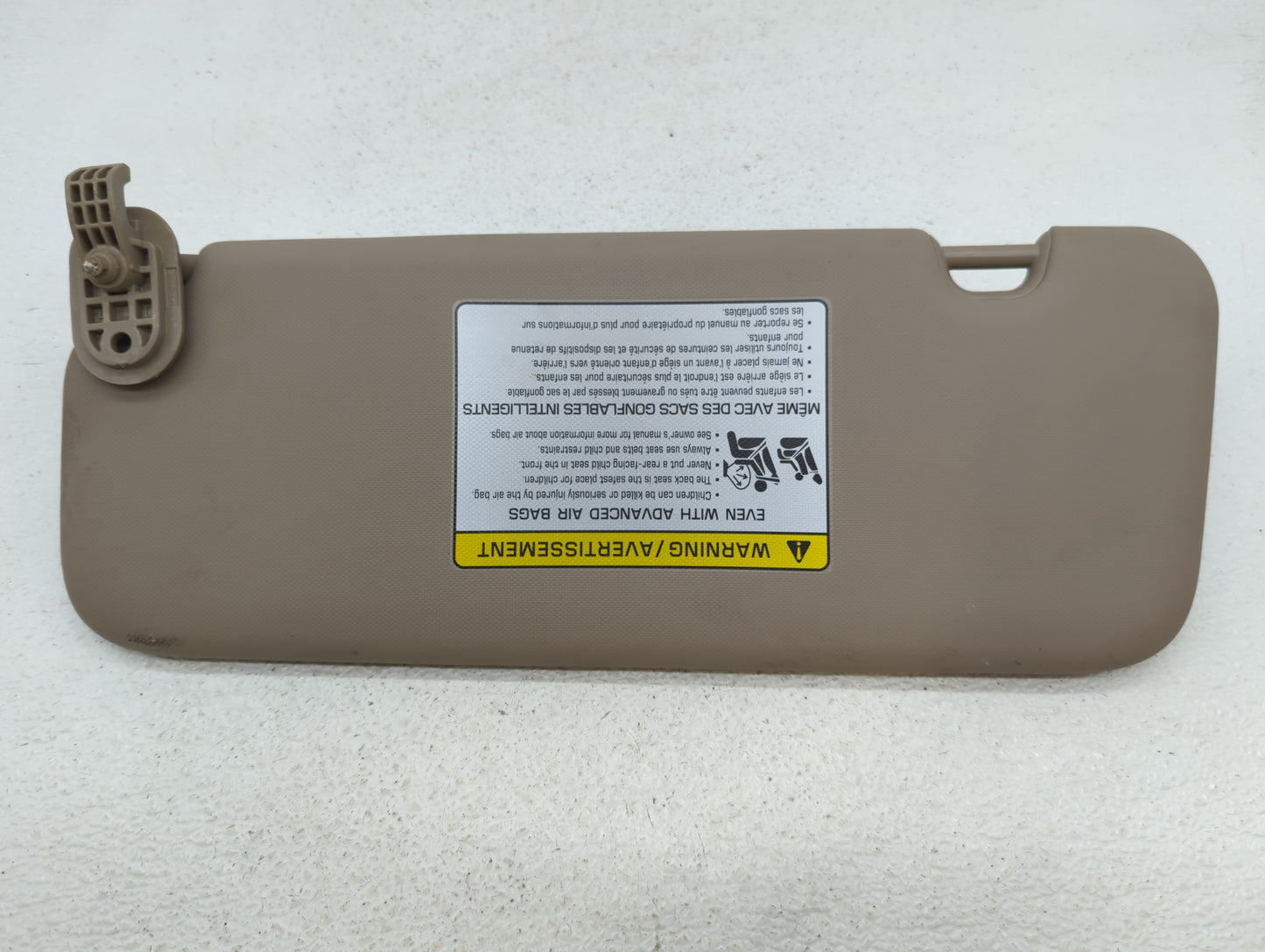 2017-2020 Hyundai Elantra Sun Visor Shade Replacement Passenger Right Mirror Fits Fits 2017 2018 2019 2020 OEM Used Auto Par