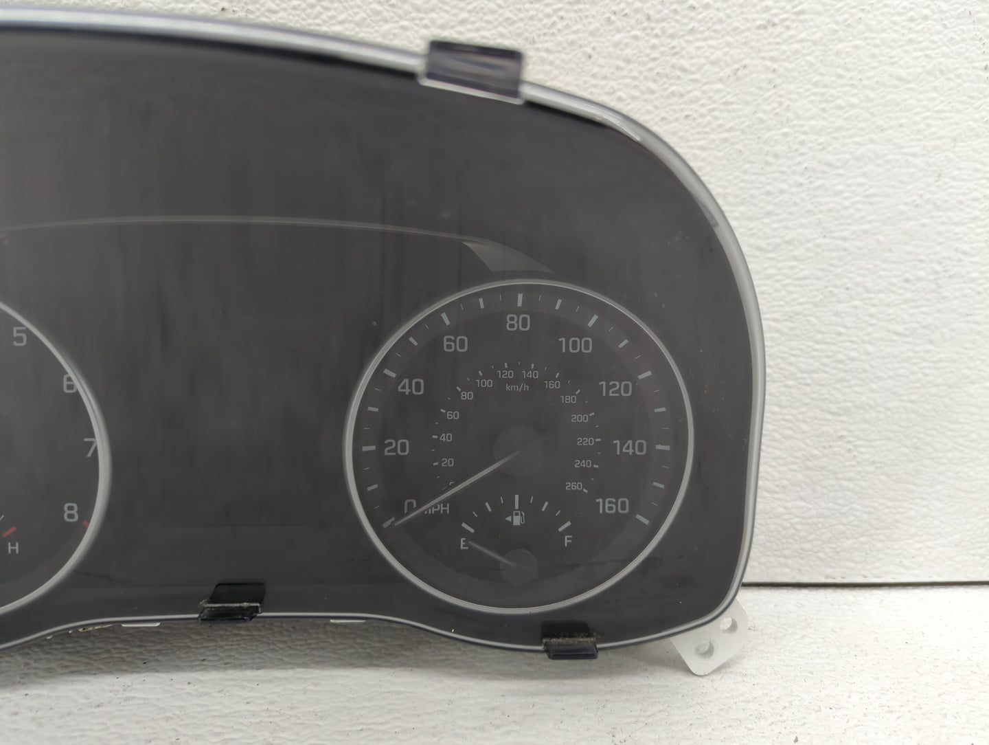 2017-2018 Hyundai Elantra Instrument Cluster Speedometer Gauges P/N:94011-F3010 Fits Fits 2017 2018 OEM Used Auto Parts - Oe