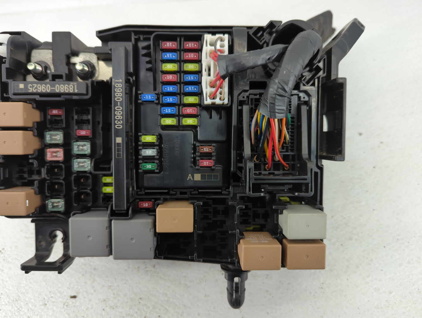 2017 Hyundai Elantra Fusebox Fuse Box Panel Relay Module P/N:91956-F2020 91203-F2200 Fits OEM Used Auto Parts - Oemusedautop