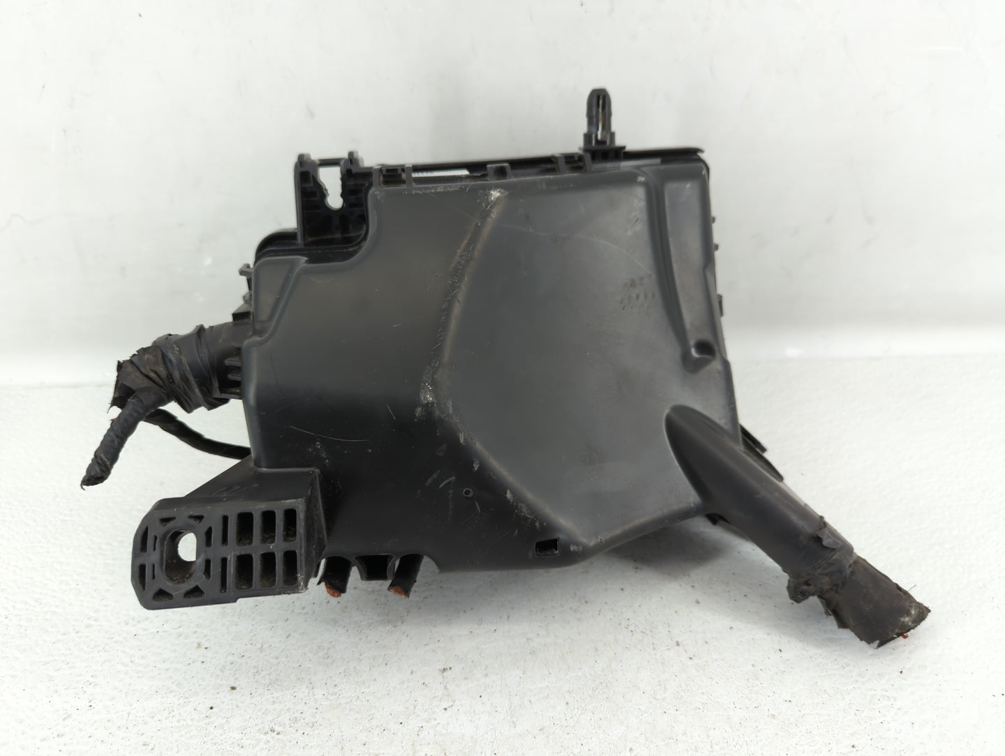 2017 Hyundai Elantra Fusebox Fuse Box Panel Relay Module P/N:91956-F2020 91203-F2200 Fits OEM Used Auto Parts - Oemusedautop