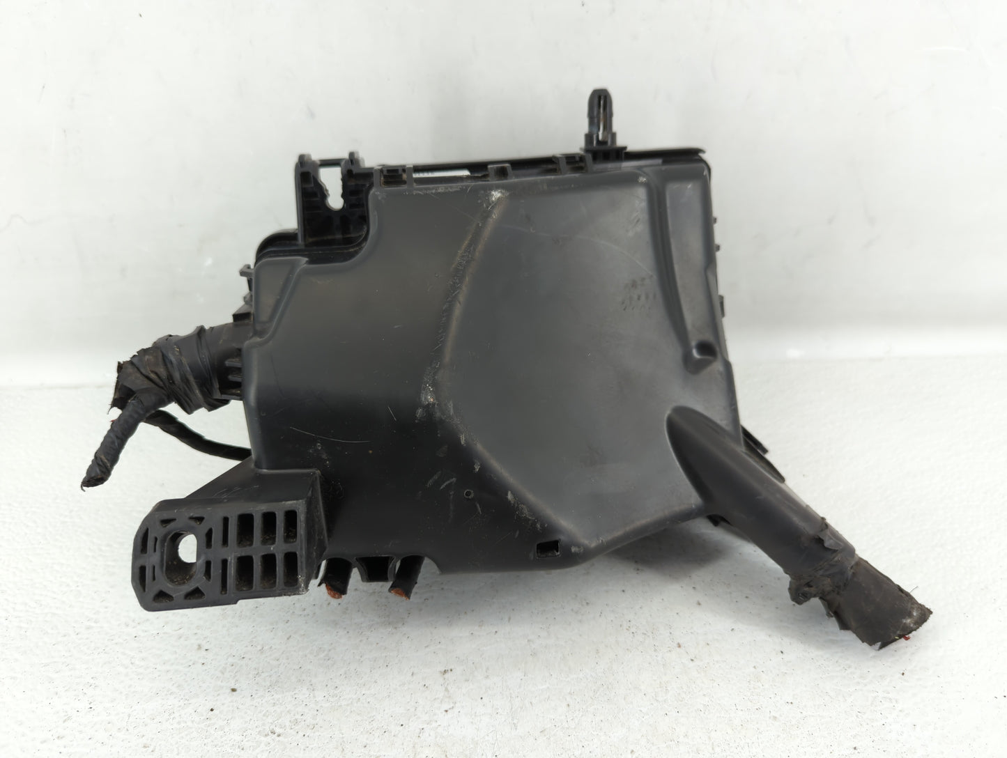 2017 Hyundai Elantra Fusebox Fuse Box Panel Relay Module P/N:91956-F2020 91203-F2200 Fits OEM Used Auto Parts - Oemusedautop