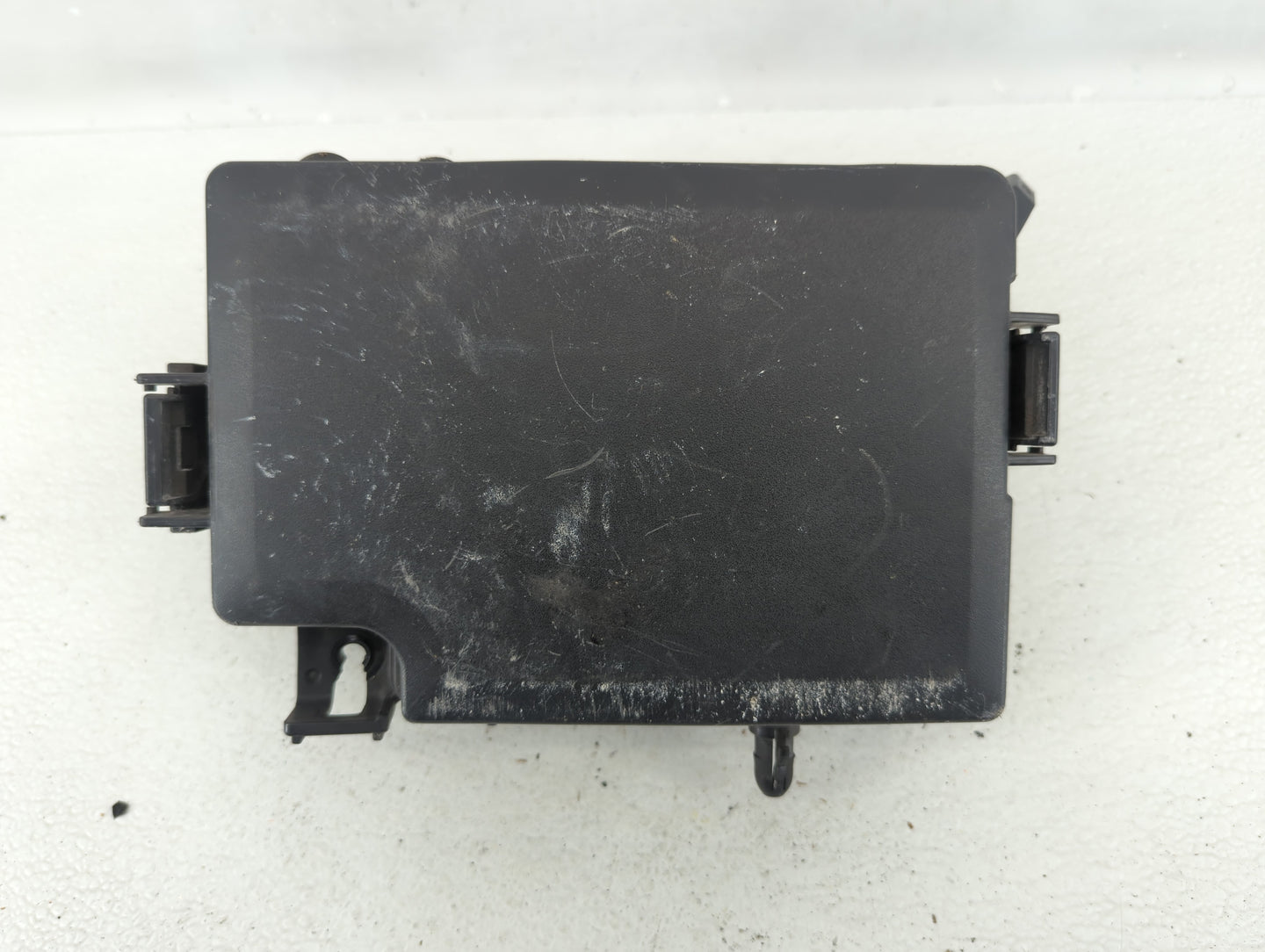 2017 Hyundai Elantra Fusebox Fuse Box Panel Relay Module P/N:91956-F2020 91956-F2021, 91200F3261AA Fits OEM Used Auto Parts 