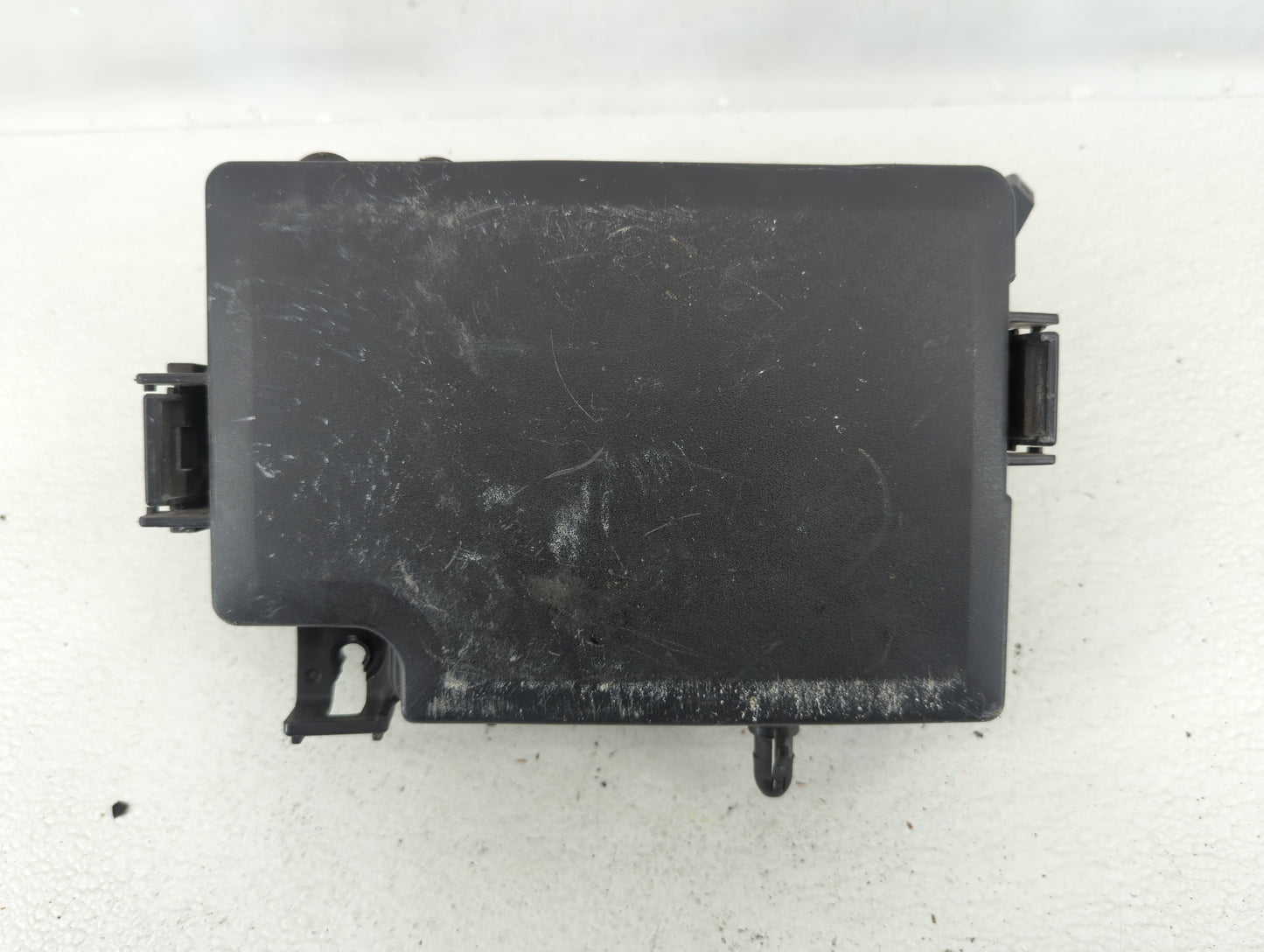 2017 Hyundai Elantra Fusebox Fuse Box Panel Relay Module P/N:91956-F2020 91956-F2021, 91200F3261AA Fits OEM Used Auto Parts 
