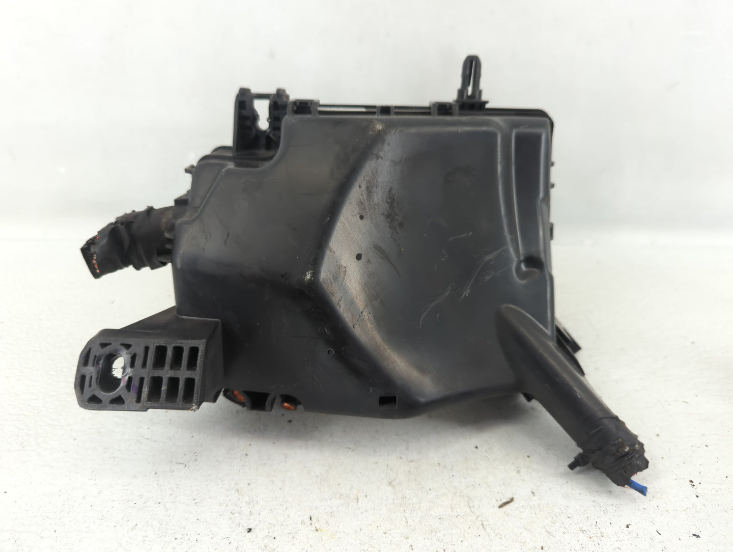 2017 Hyundai Elantra Fusebox Fuse Box Panel Relay Module P/N:91956-F2020 91956-F2021, 91200F3261AA Fits OEM Used Auto Parts 