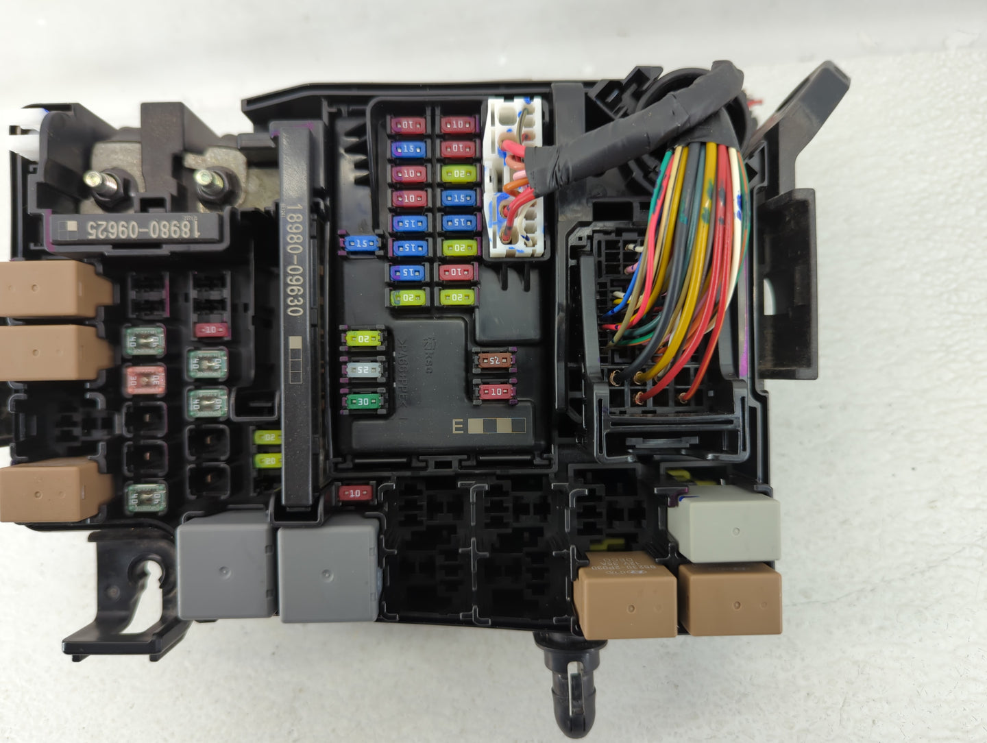 2017 Hyundai Elantra Fusebox Fuse Box Panel Relay Module P/N:91956-F2021 Fits OEM Used Auto Parts - Oemusedautoparts1.com