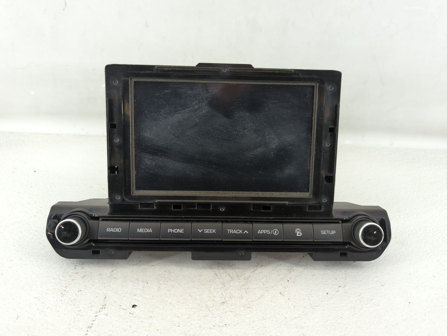 2017-2018 Hyundai Elantra Am Fm Cd Player Radio Receiver - Oemusedautoparts1.com
