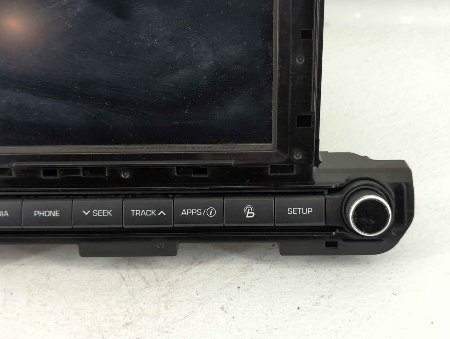 2017-2018 Hyundai Elantra Am Fm Cd Player Radio Receiver - Oemusedautoparts1.com