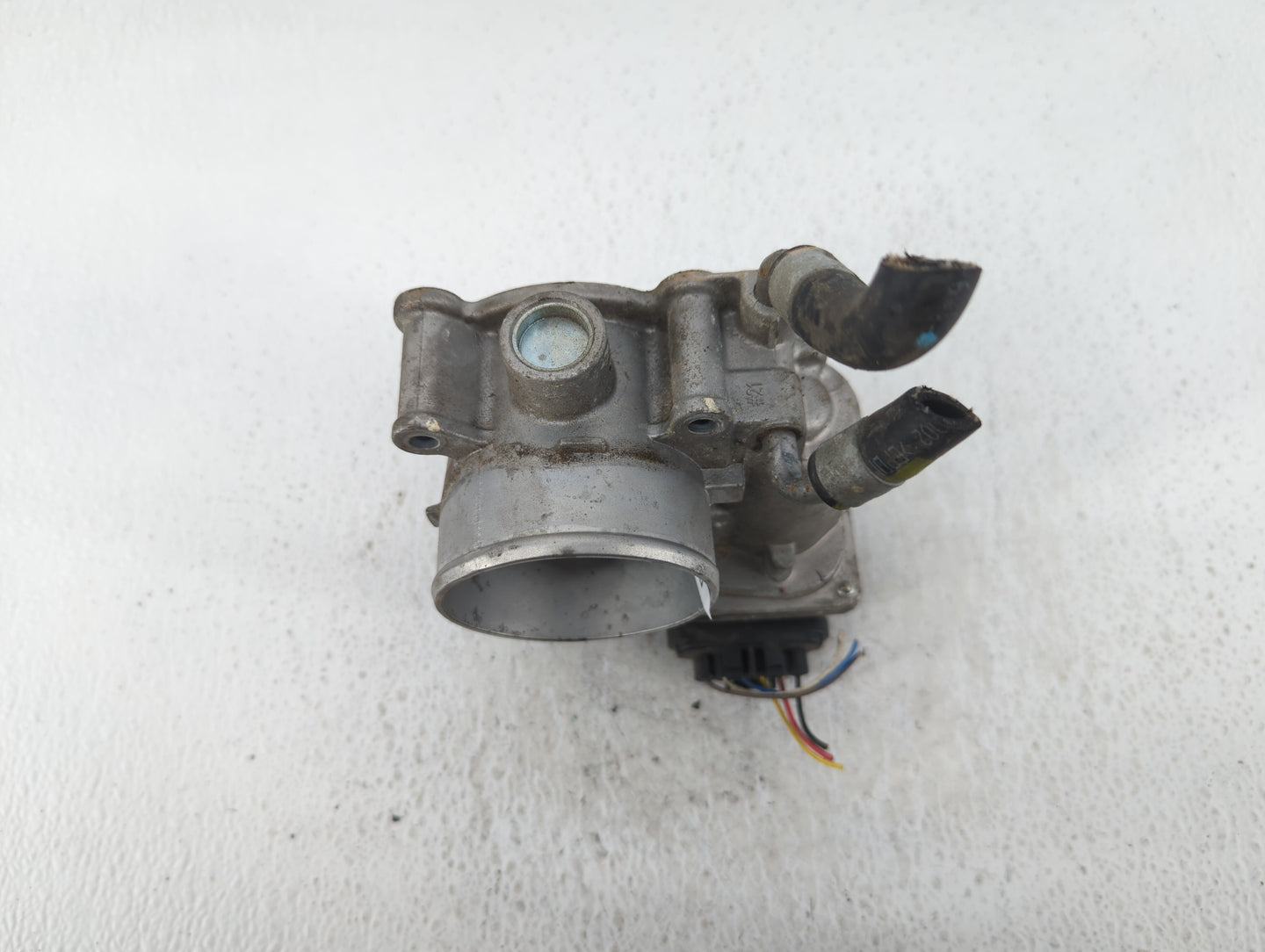 2011-2020 Hyundai Elantra Throttle Body P/N:35100-2E000 Fits Fits 2011 2012 2013 2014 2015 2016 2017 2018 2019 2020 2021 OEM