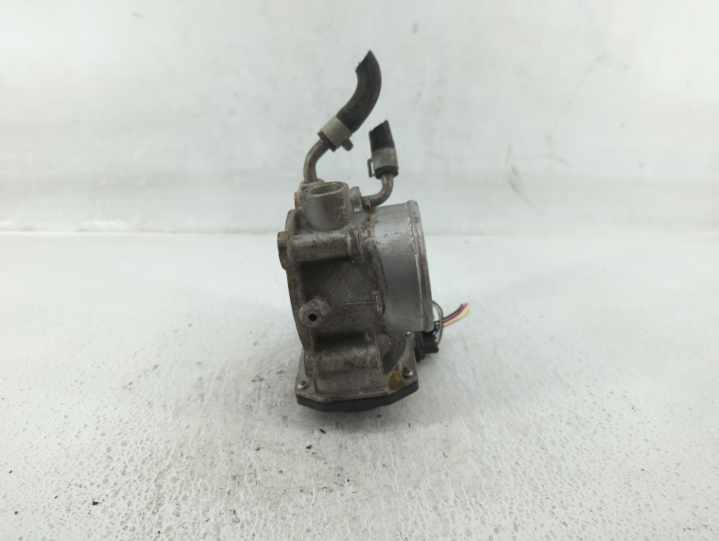2011-2020 Hyundai Elantra Throttle Body P/N:35100-2E000 Fits Fits 2011 2012 2013 2014 2015 2016 2017 2018 2019 2020 2021 OEM