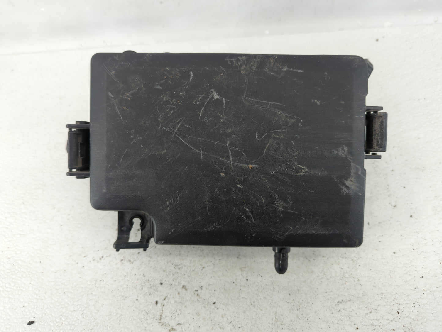 2017 Hyundai Elantra Fusebox Fuse Box Panel Relay Module P/N:91203 F2200 Fits OEM Used Auto Parts - Oemusedautoparts1.com