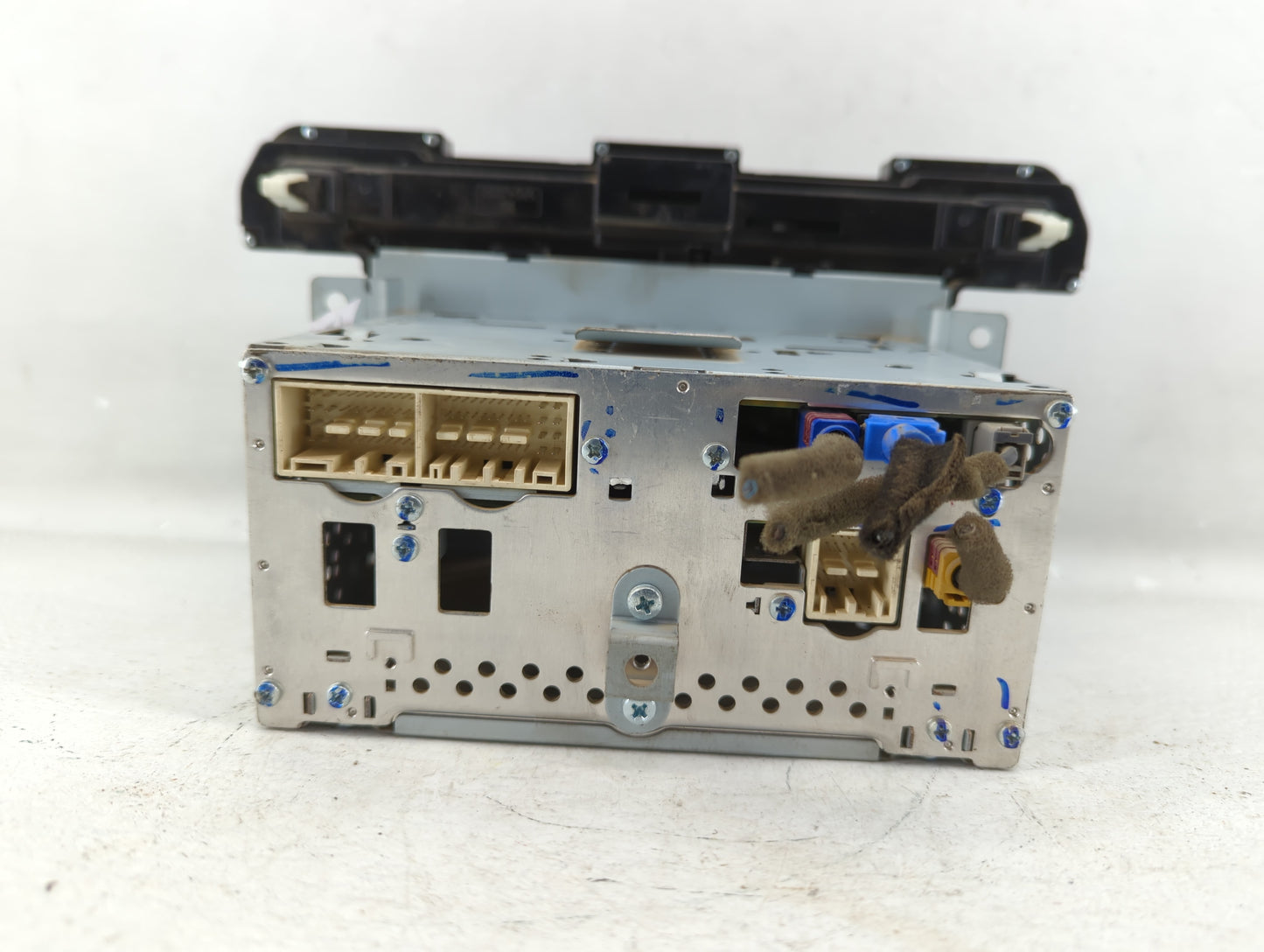 2017-2018 Hyundai Elantra Am Fm Cd Player Radio Receiver - Oemusedautoparts1.com