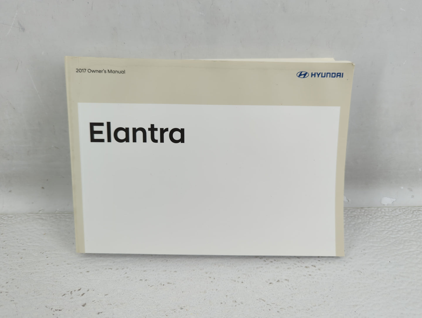 2017 Hyundai Elantra Owners Manual Book Guide OEM Used Auto Parts - Oemusedautoparts1.com