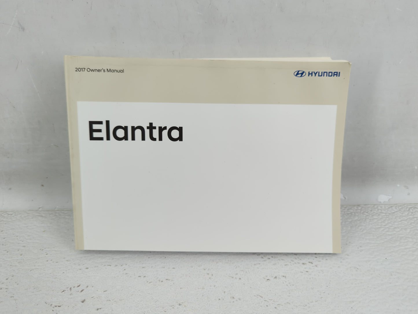 2017 Hyundai Elantra Owners Manual Book Guide OEM Used Auto Parts - Oemusedautoparts1.com