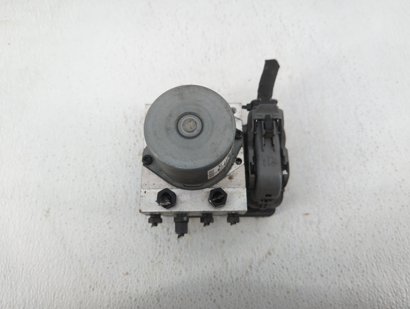 2017-2019 Hyundai Elantra ABS Pump Control Module Replacement P/N:58900-F2500 Fits Fits 2017 2018 2019 OEM Used Auto Parts -