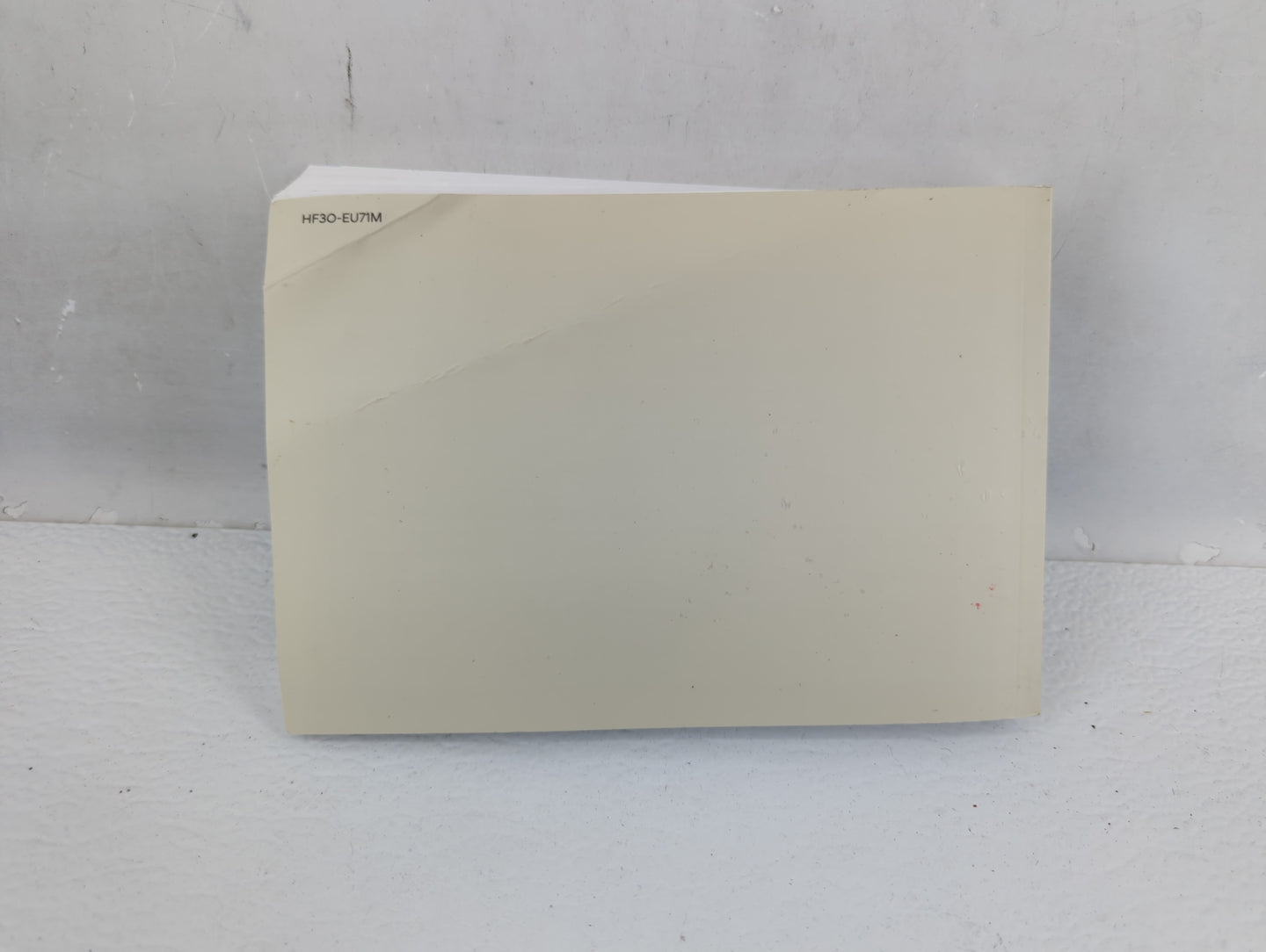 2017 Hyundai Elantra Owners Manual Book Guide P/N:HF3O-EU71M OEM Used Auto Parts - Oemusedautoparts1.com
