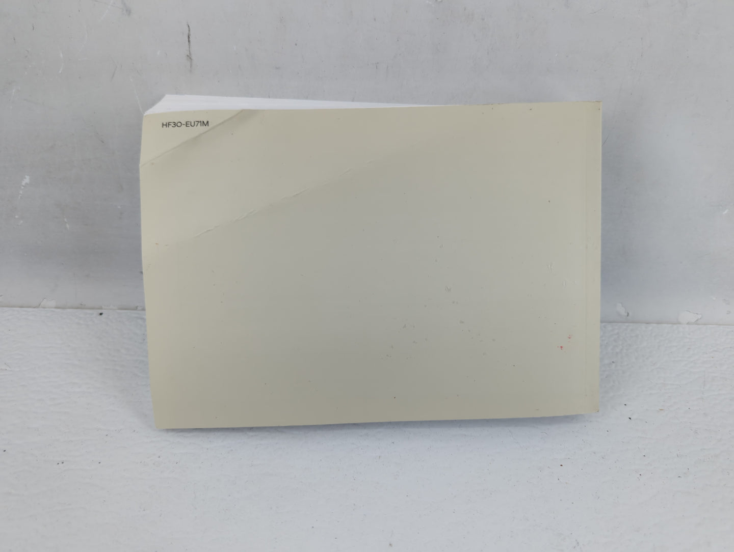 2017 Hyundai Elantra Owners Manual Book Guide P/N:HF3O-EU71M OEM Used Auto Parts - Oemusedautoparts1.com