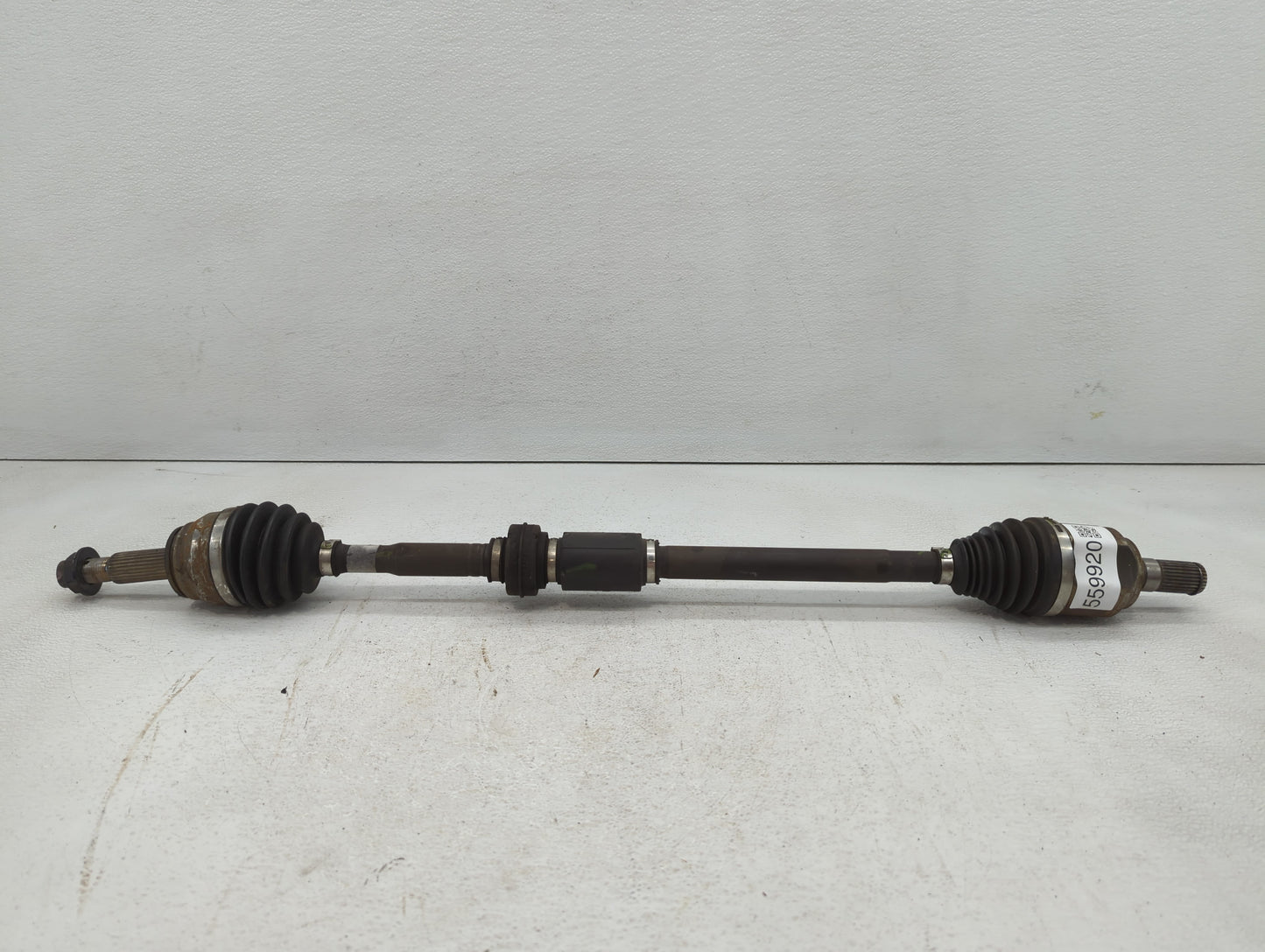 2017-2020 Hyundai Elantra Axle Shaft Front Driver Cv C/v - Oemusedautoparts1.com