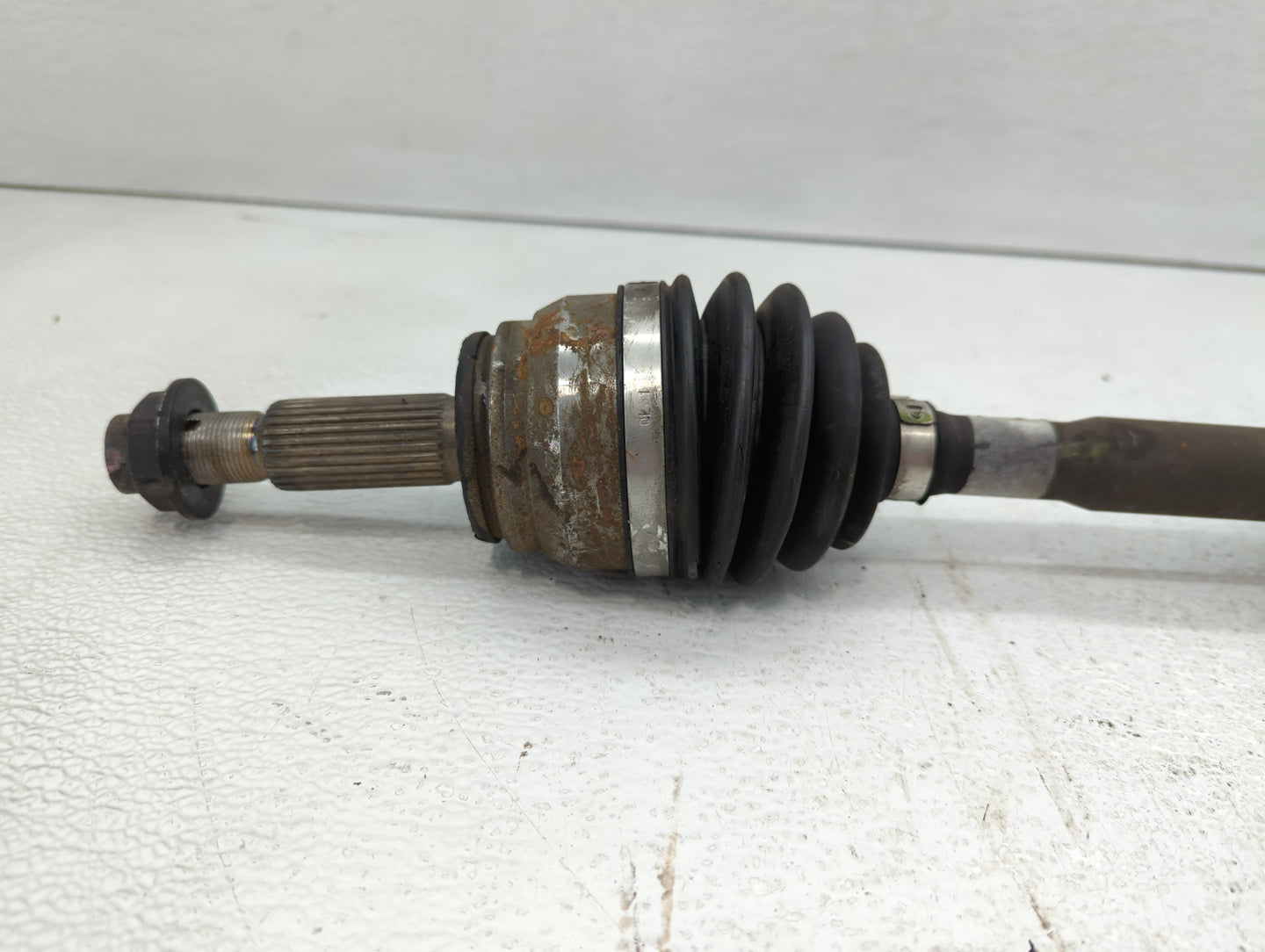 2017-2020 Hyundai Elantra Axle Shaft Front Driver Cv C/v - Oemusedautoparts1.com