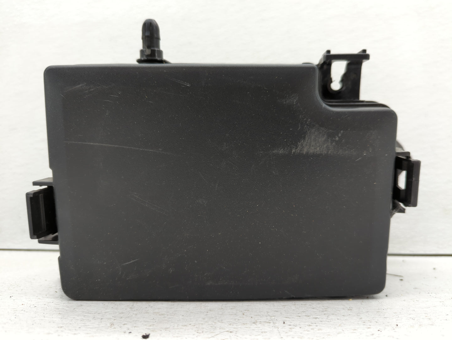 2017 Hyundai Elantra Fusebox Fuse Box Panel Relay Module P/N:91956-F2020 91956-F2021, 91200F3261AA Fits OEM Used Auto Parts 