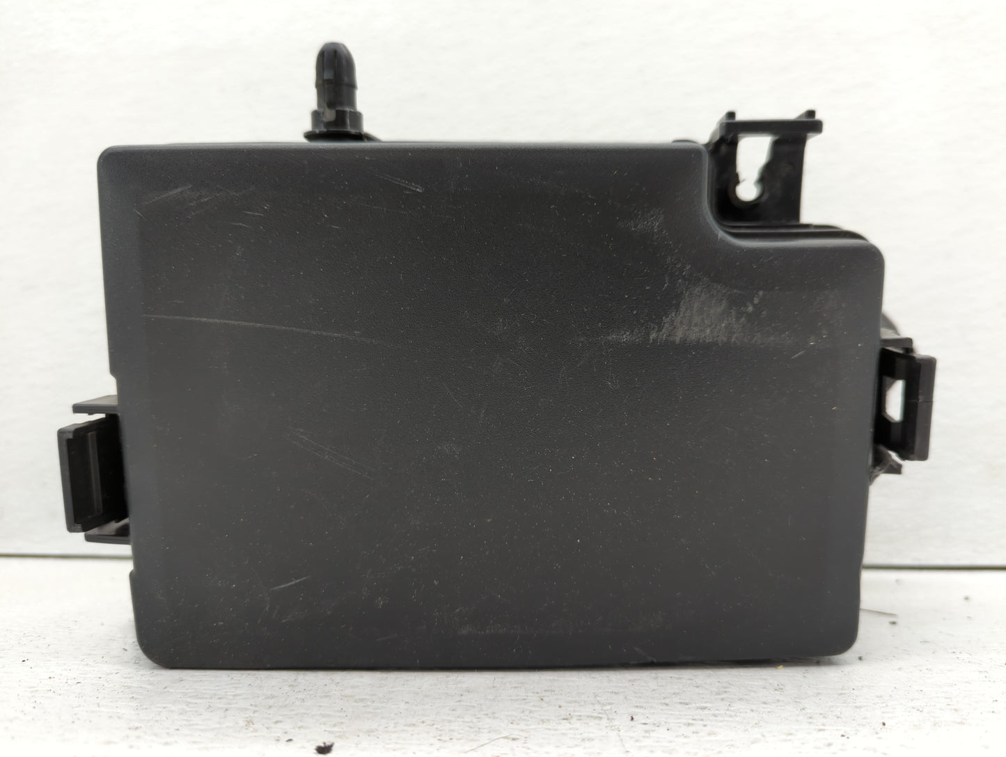 2017 Hyundai Elantra Fusebox Fuse Box Panel Relay Module P/N:91956-F2020 91956-F2021, 91200F3261AA Fits OEM Used Auto Parts 