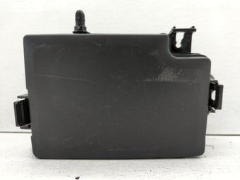 compare product 2017 Hyundai Elantra Fusebox Fuse Box Panel Relay Module P/N:91956-F2020 91956-F2021, 91200F3261AA Fits OEM Used Auto Parts