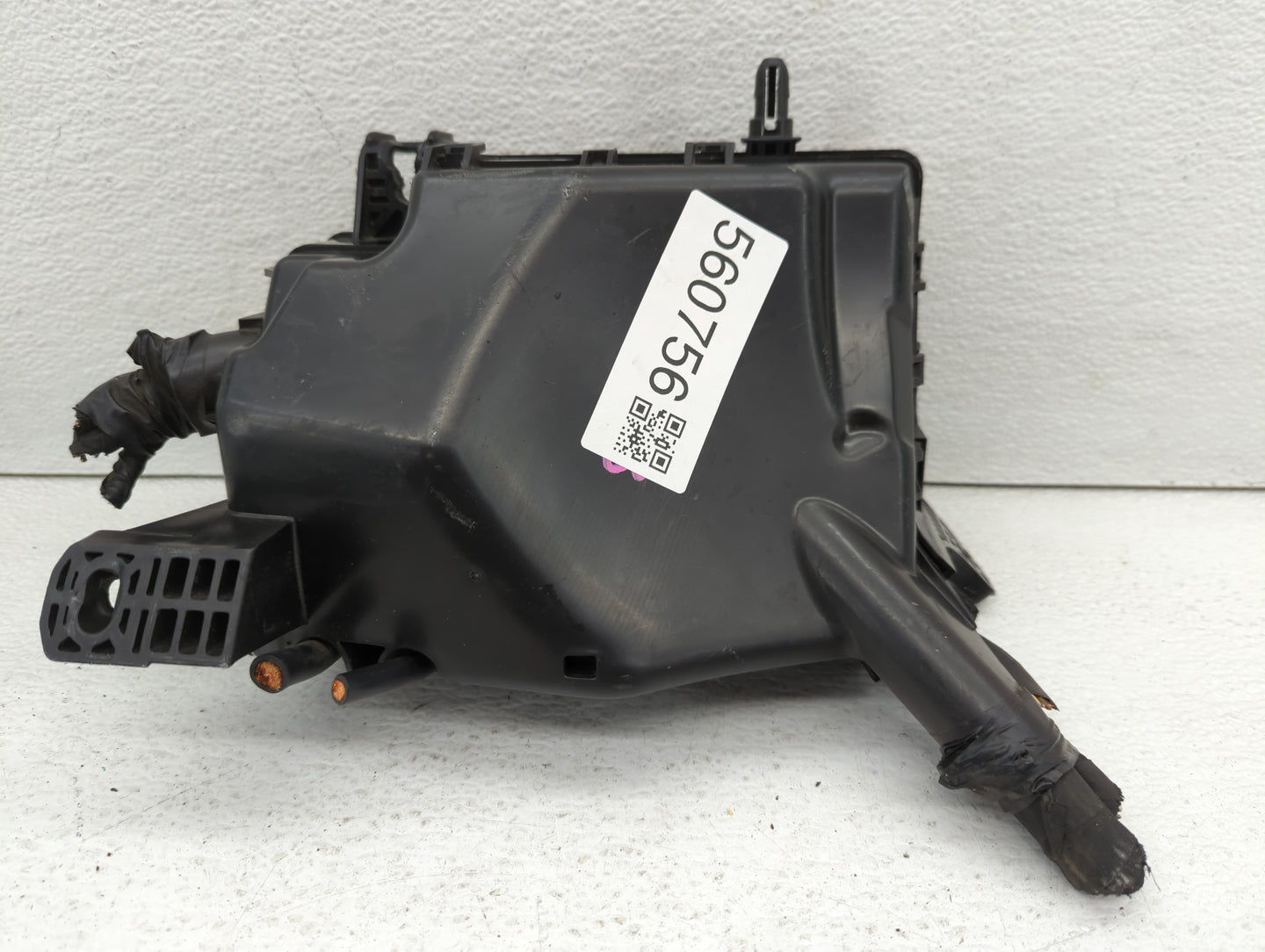 2017 Hyundai Elantra Fusebox Fuse Box Panel Relay Module P/N:91956-F2020 91956-F2021, 91200F3261AA Fits OEM Used Auto Parts 