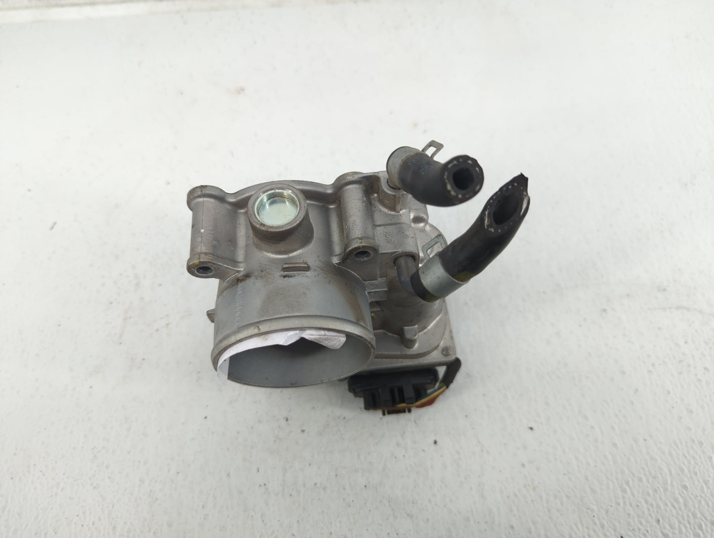 2011-2020 Hyundai Elantra Throttle Body P/N:35100-2E000 Fits Fits 2011 2012 2013 2014 2015 2016 2017 2018 2019 2020 2021 OEM