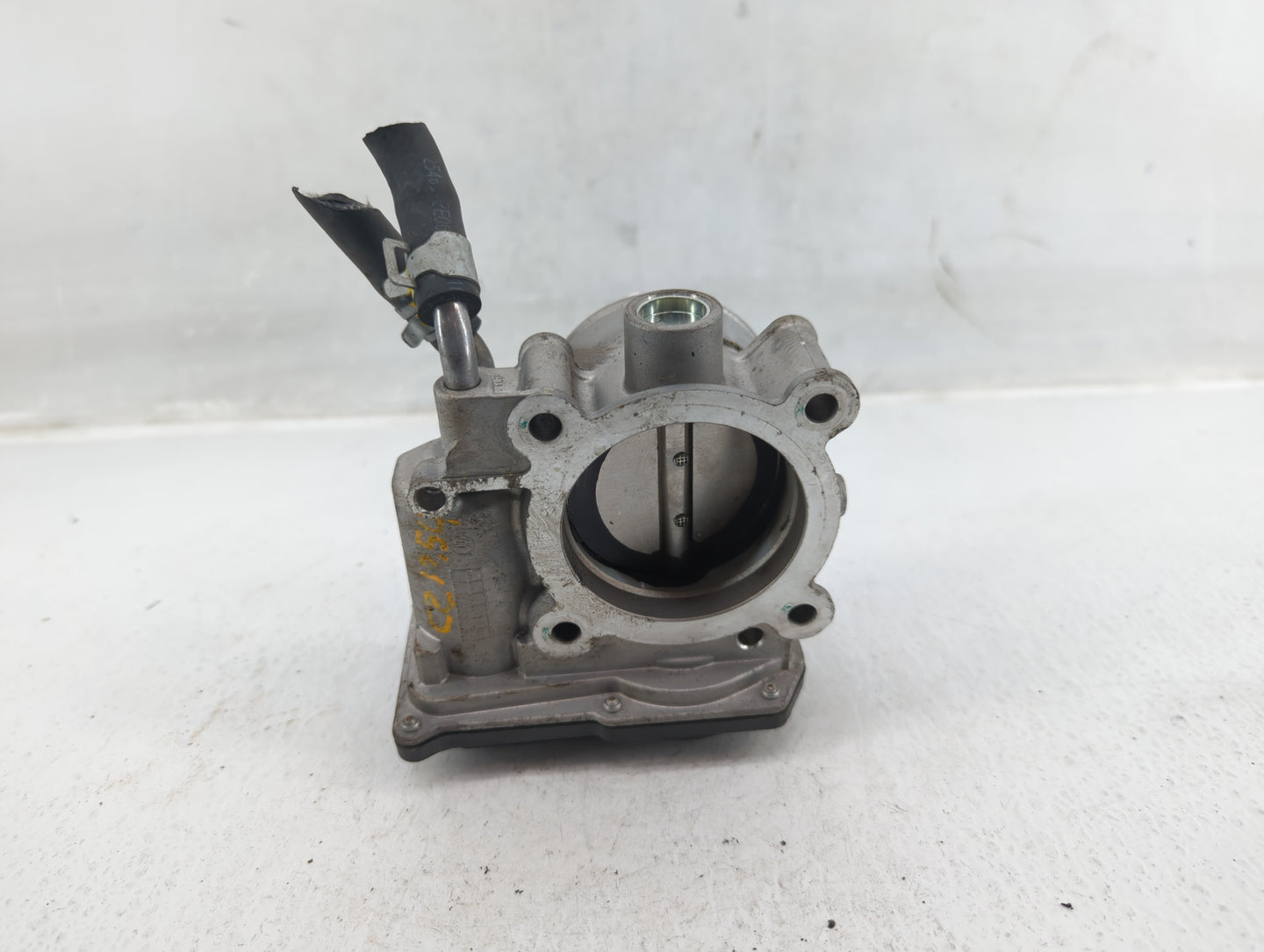 2011-2020 Hyundai Elantra Throttle Body P/N:35100-2E000 Fits Fits 2011 2012 2013 2014 2015 2016 2017 2018 2019 2020 2021 OEM