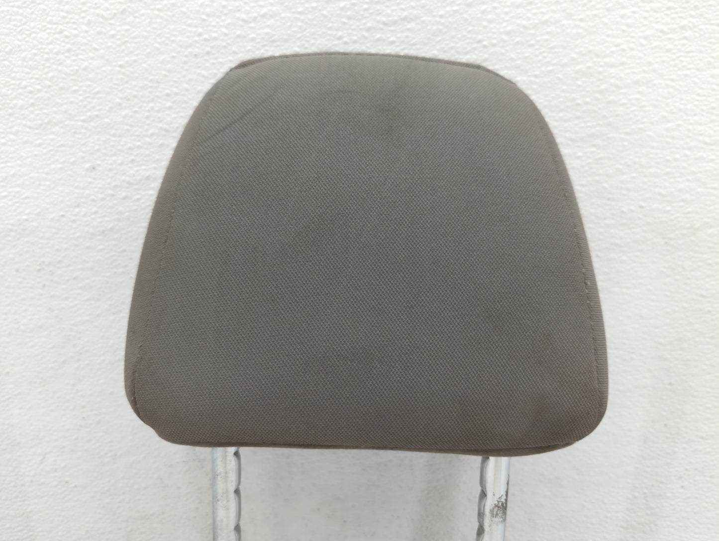 2017-2018 Hyundai Elantra Headrest Head Rest Front Driver Passenger Seat - Oemusedautoparts1.com