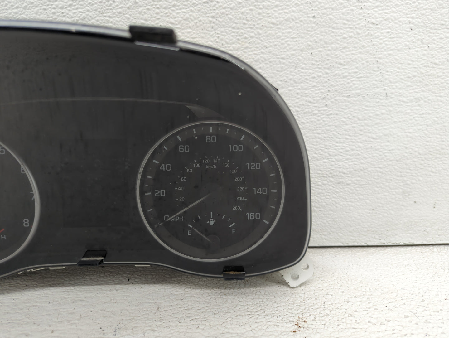 2017-2018 Hyundai Elantra Instrument Cluster Speedometer Gauges P/N:94001-F2060 Fits Fits 2017 2018 OEM Used Auto Parts - Oe