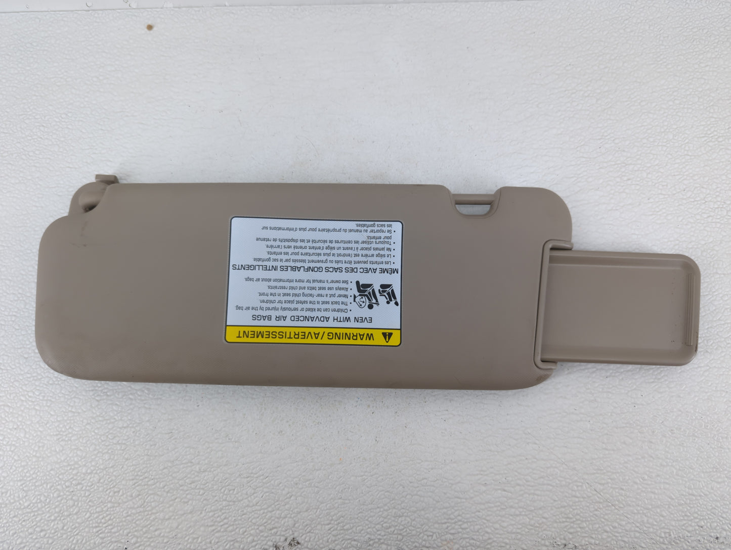2017-2020 Hyundai Elantra Sun Visor Shade Replacement Passenger Right Mirror Fits Fits 2017 2018 2019 2020 OEM Used Auto Par