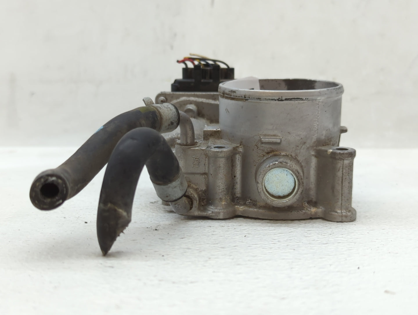 2011-2020 Hyundai Elantra Throttle Body P/N:35100-2E000 Fits Fits 2011 2012 2013 2014 2015 2016 2017 2018 2019 2020 2021 OEM