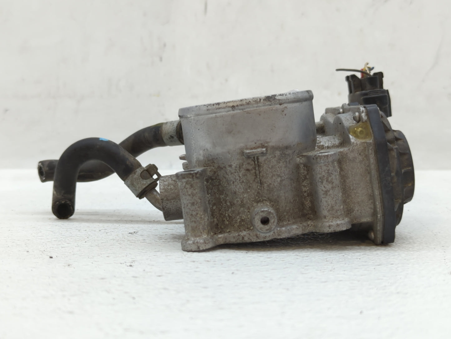 2011-2020 Hyundai Elantra Throttle Body P/N:35100-2E000 Fits Fits 2011 2012 2013 2014 2015 2016 2017 2018 2019 2020 2021 OEM