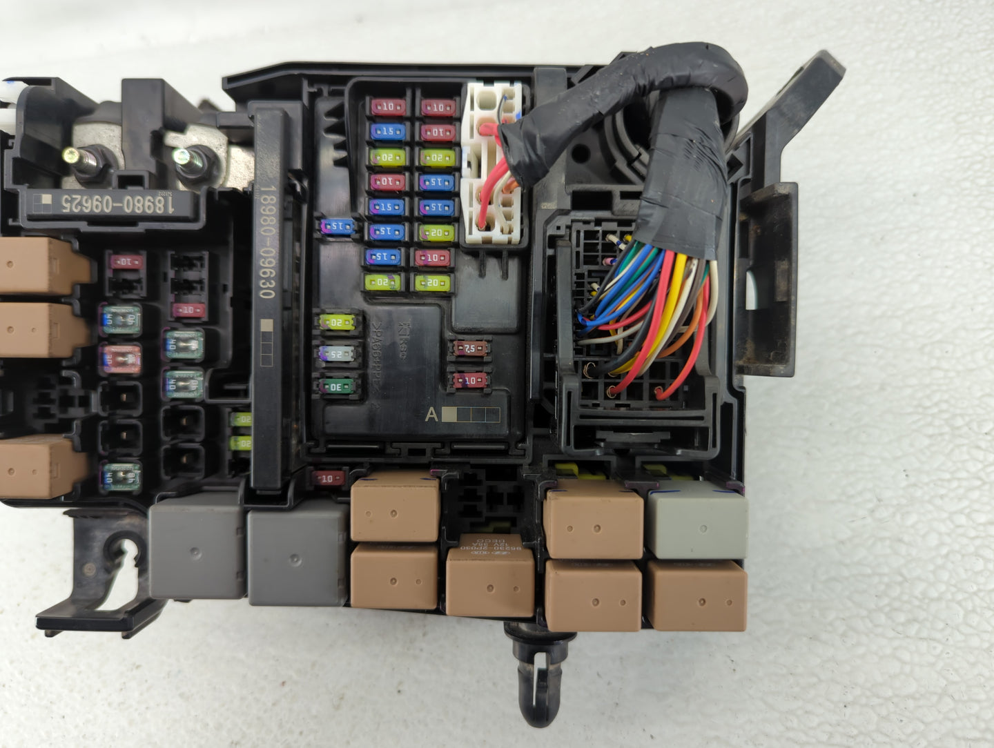 2017 Hyundai Elantra Fusebox Fuse Box Panel Relay Module P/N:91956-F2020 Fits OEM Used Auto Parts - Oemusedautoparts1.com