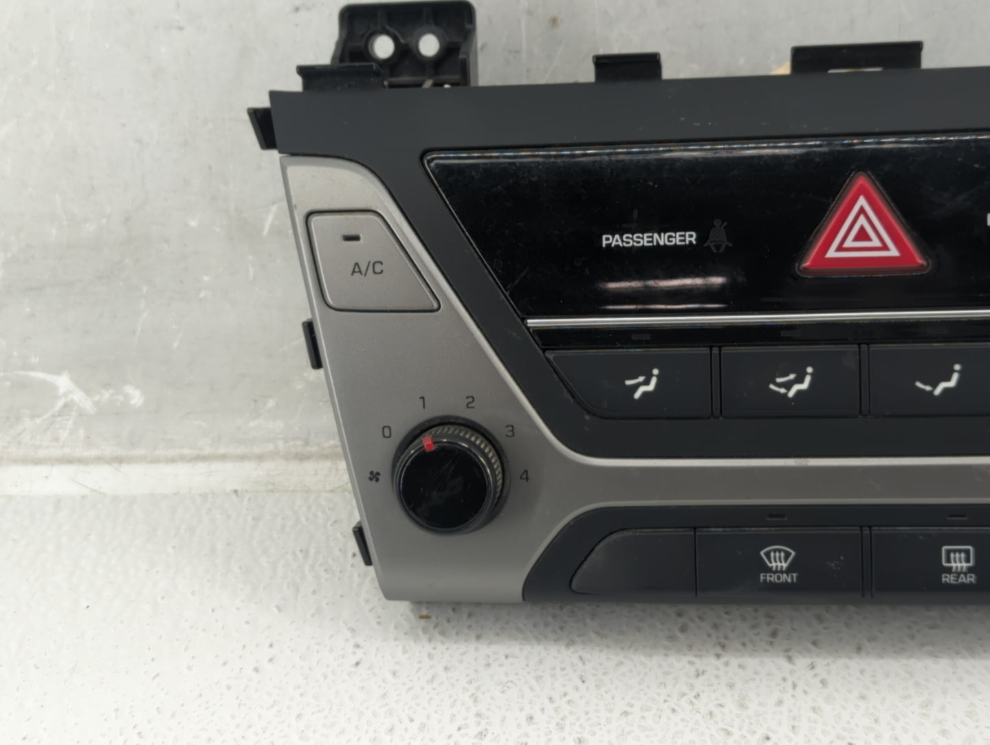 2017-2018 Hyundai Elantra Climate Control Module Temperature AC/Heater Replacement P/N:97250-F20614X Fits Fits 2017 2018 OEM