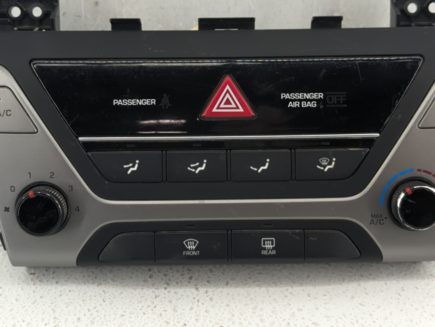 2017-2018 Hyundai Elantra Climate Control Module Temperature AC/Heater Replacement P/N:97250-F20614X Fits Fits 2017 2018 OEM